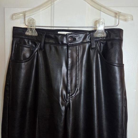 Abercrombie & Fitch Curve Love 90s Relaxed Ultra High Rise Leather Black Pant 10 - Picture 3 of 6